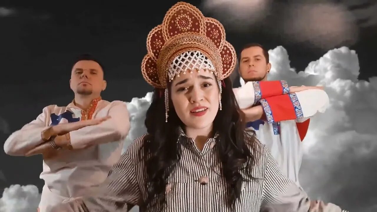 Элита шнуров. Шнур про собчак новый клип. Элита шнуров. Ленинград солистка 2022. Шнур скандал.