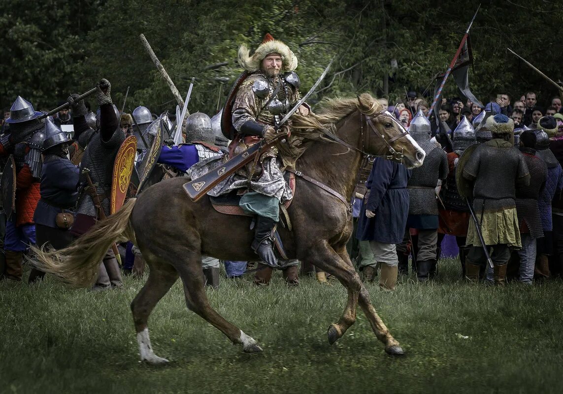 Barbossa swtoys. Поединщик 3 читать. Роман савенков поединщик 3. Поединщик 3 читать. Инквизитор мартир билд крестоносец пулемёт.