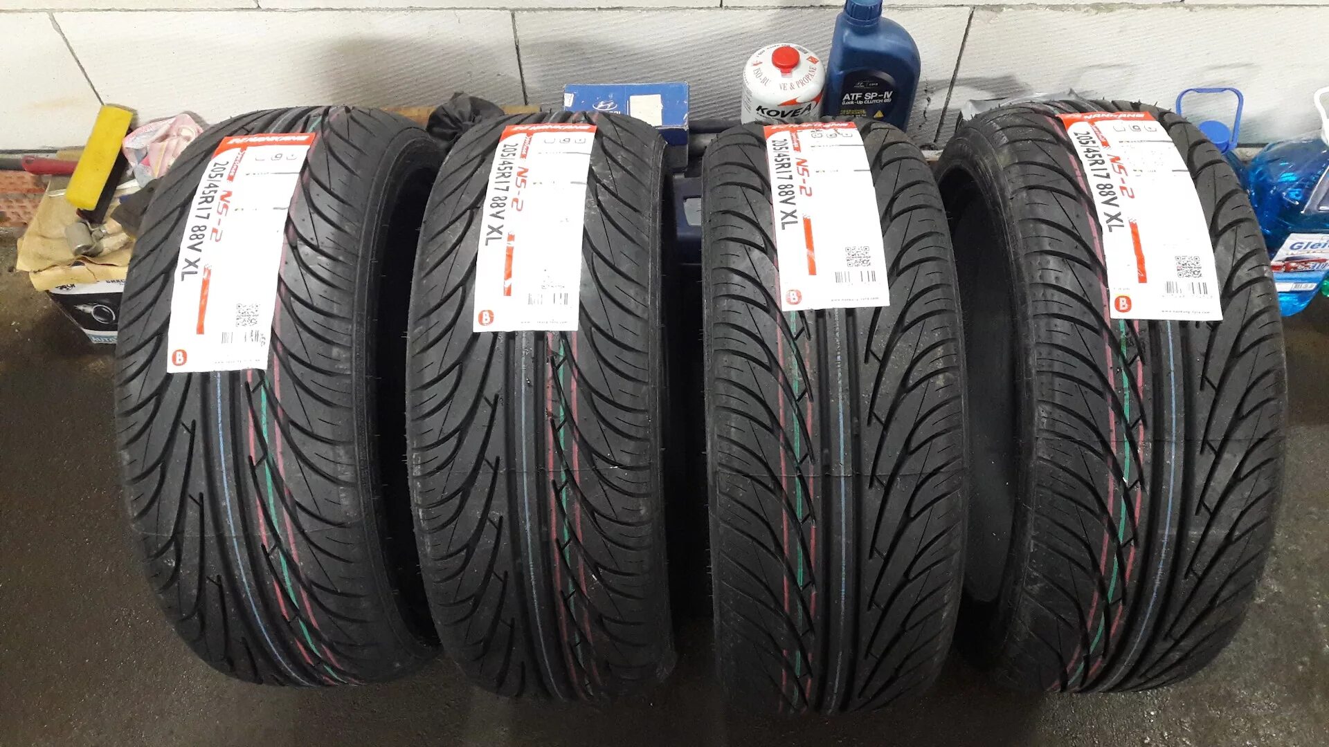 Nankang na1 205/55 r16 94v. Новая резина. Новая резина на 15 лето. Nankang SW-8 Ice Activa.