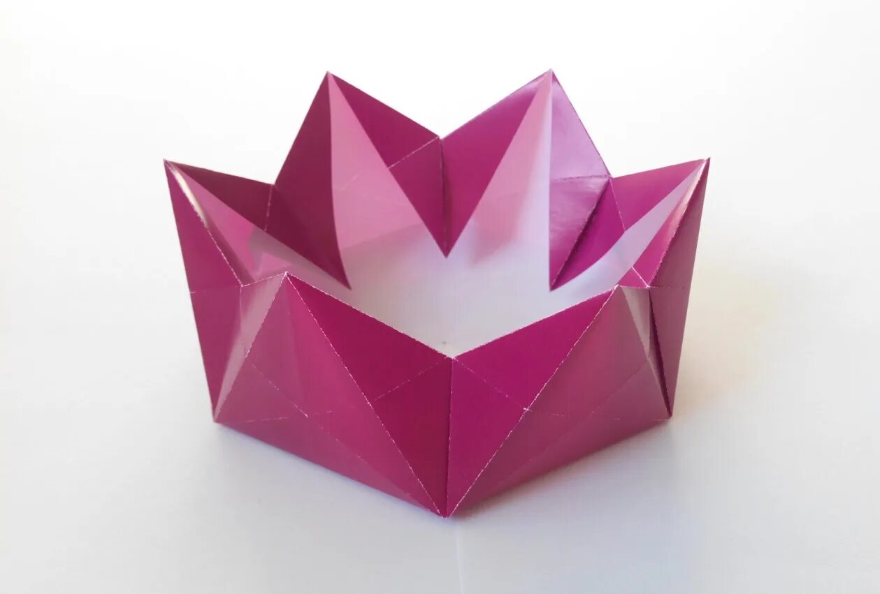 Оригами. Вазочка оригами. Вазочка из бумаги оригами. Конфетница оригами.