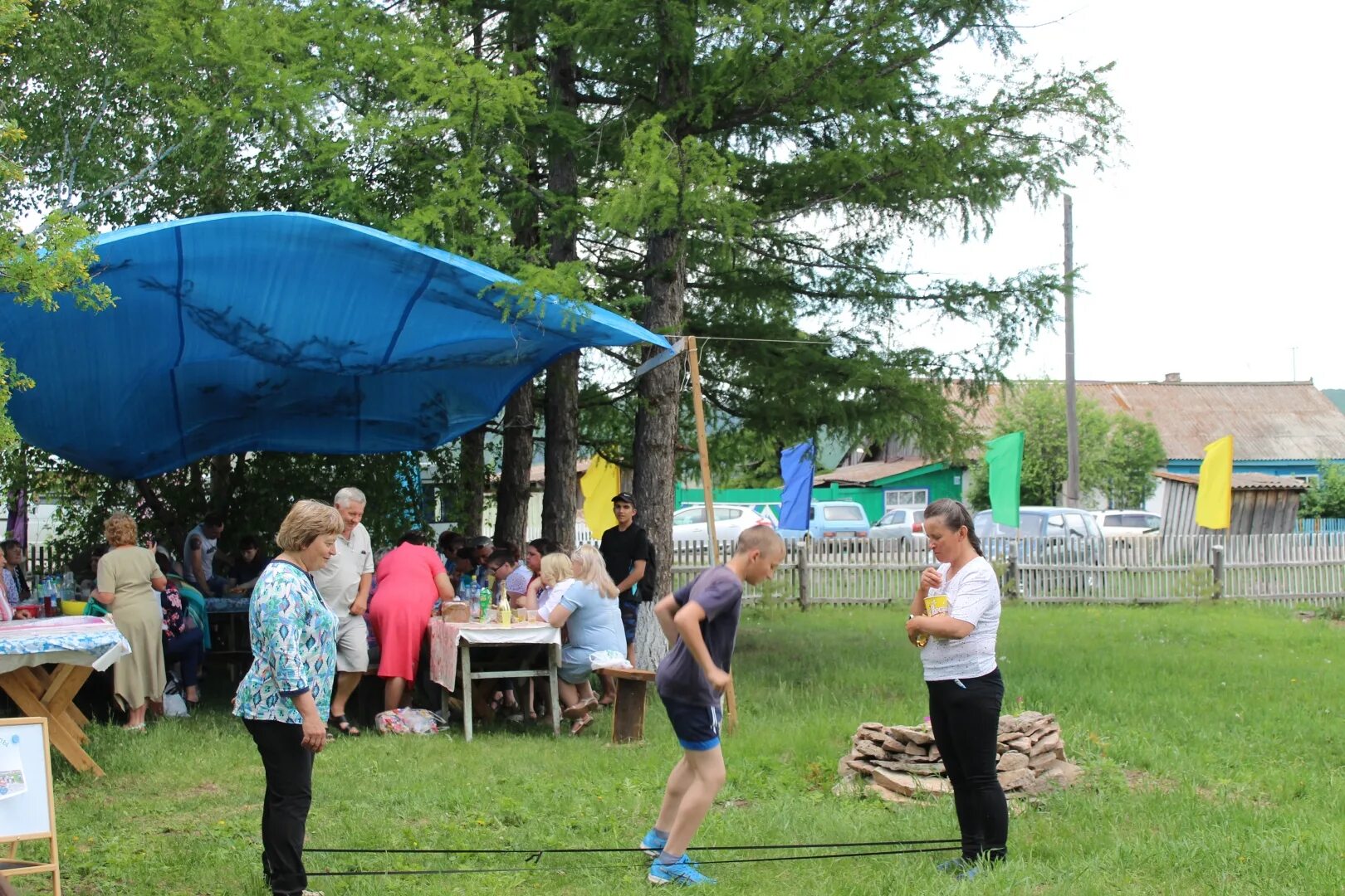 Погода приморский край иннокентьевка. Село Иннокентьевка. Село Иннокентьевка Хабаровский край Нанайский район. Иннокентьевка Приморский край школа. МБОУ СОШ С Иннокентьевка Нанайский район.