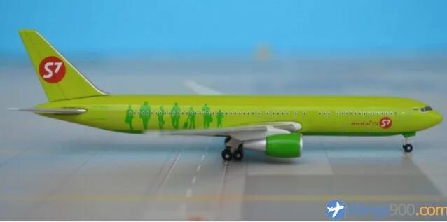 2s 7.4 v. Herpa 1/500 s7. Herpa s7 a320. Модель самолёт с7 Аирлинес. S7 Airlines модель.