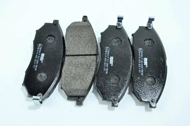 Колодки передние рено колеос. D1061-eg51a. Колодки передние рено колеос. Колодки передние рено колеос. Передние колодки рено колеос.