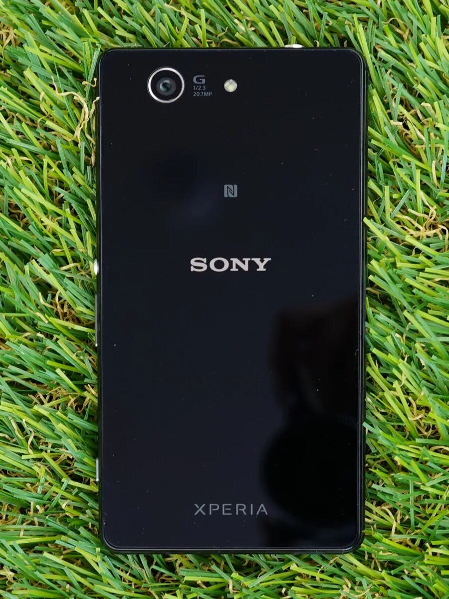 Смартфон Sony Xperia z3 Compact. Sony Xperia zet 3 Compact. Sony Xperia z3 Compact d5803. Sony z3 Compact черный. Z3 компакт