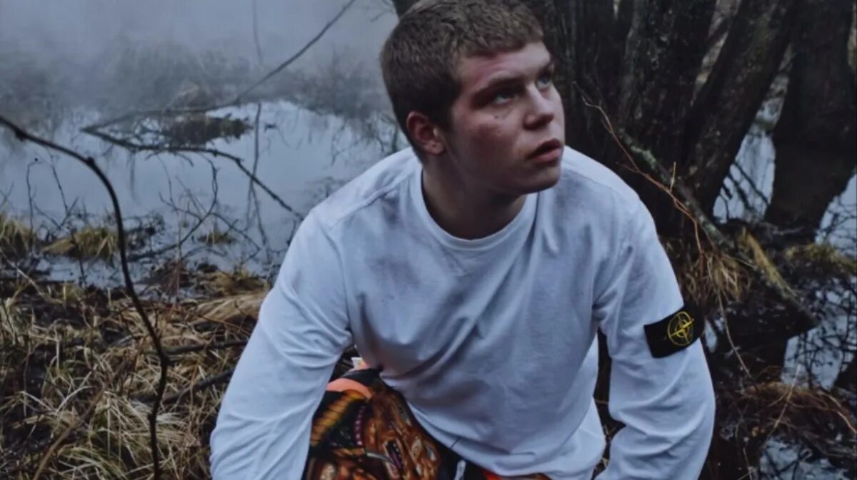 Yung lean стрижка. Yung lean feat. Ecco2k шведский певец. Джонатан линдоер. Yung lean фото.