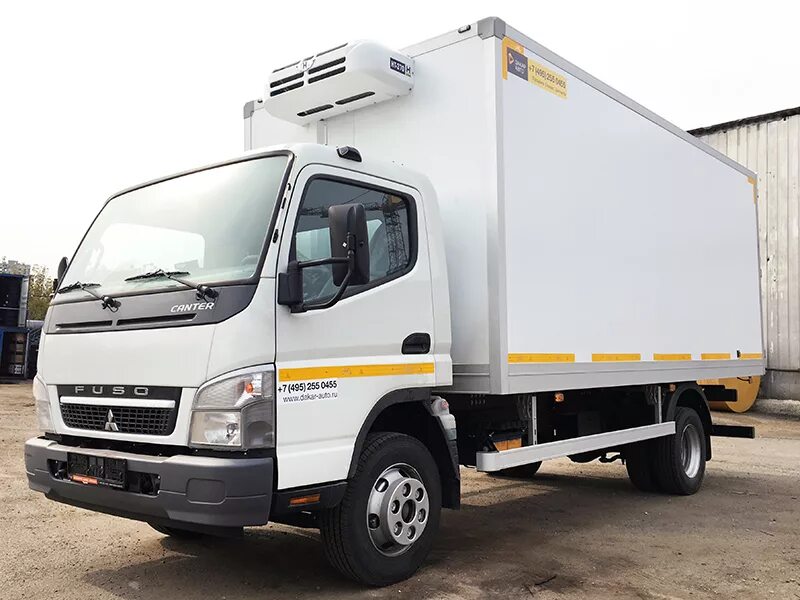 Автомобиль рефрижератор работа. Mitsubishi Fuso Canter рефрижератор. Fuso Mitsubishi 5т. Mitsubishi Fuso Canter фургон 5т. Фусо Canter fe85dj.