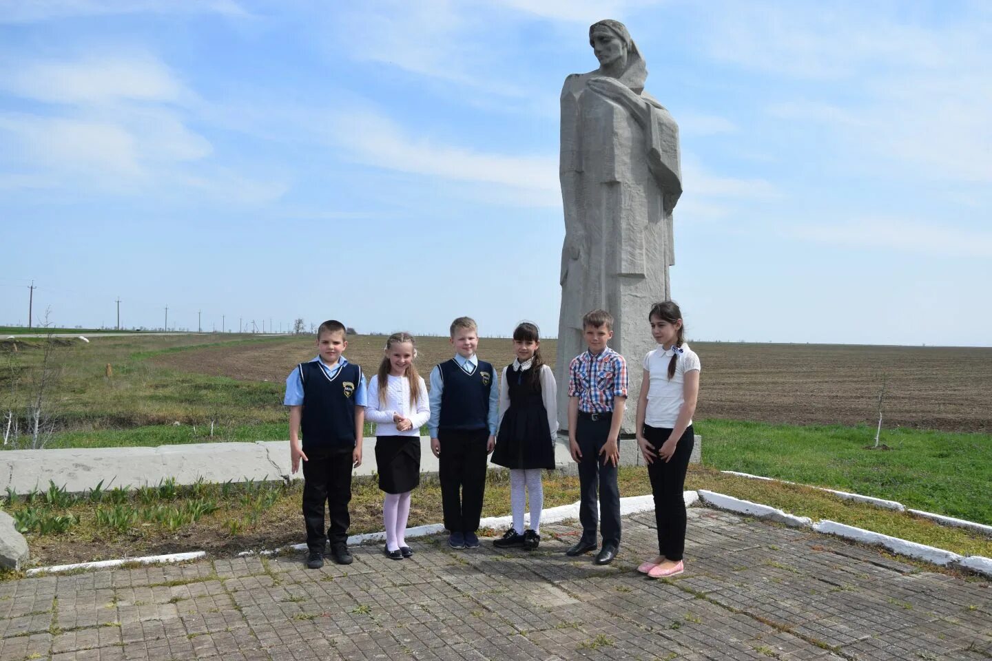 Погода красногвардейский район п красногвардейский. Амурское Крым Красногвардейский район. Достопримечательности Красногвардейского района. Чапаево (Красногвардейский район). Село Восход Красногвардейский район.