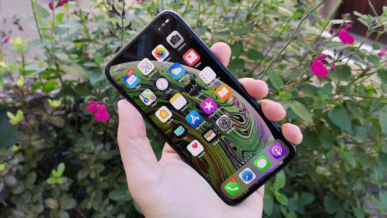 Айфон бузулук. Iphone XS фото. Iphone XS обзор. Самые нестандартное использование iphone. Iphone in India.