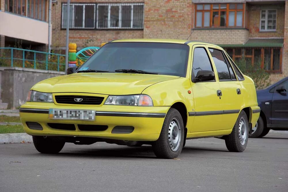 Daewoo Nexia 1. Жёлтый Daewoo Nexia 1. Нексия 1 желтая. Daewoo Nexia 2005 желтый.