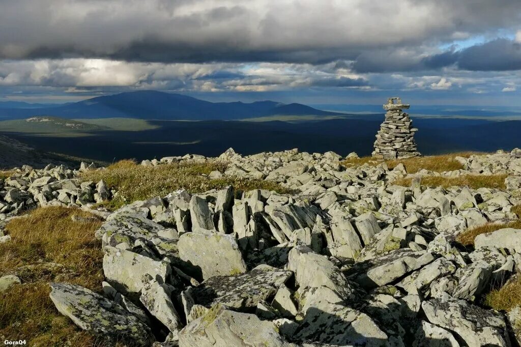 гора холатчахль гора мертвецов. уральские горы географическое положение 5 класс. урал средний южный и северный. уральские горы физическая карта. пермь и уральские горы на карте.