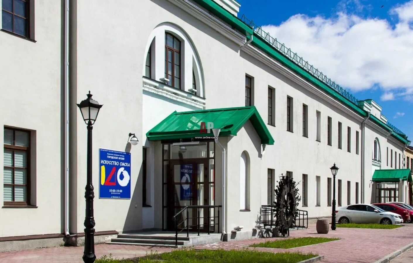 Городской музей искусство омска. Городской музей искусство омска партизанская 5а. Городской музей искусство омска, омск. Омский музей искусство омска. Омск галерея современного искусства.
