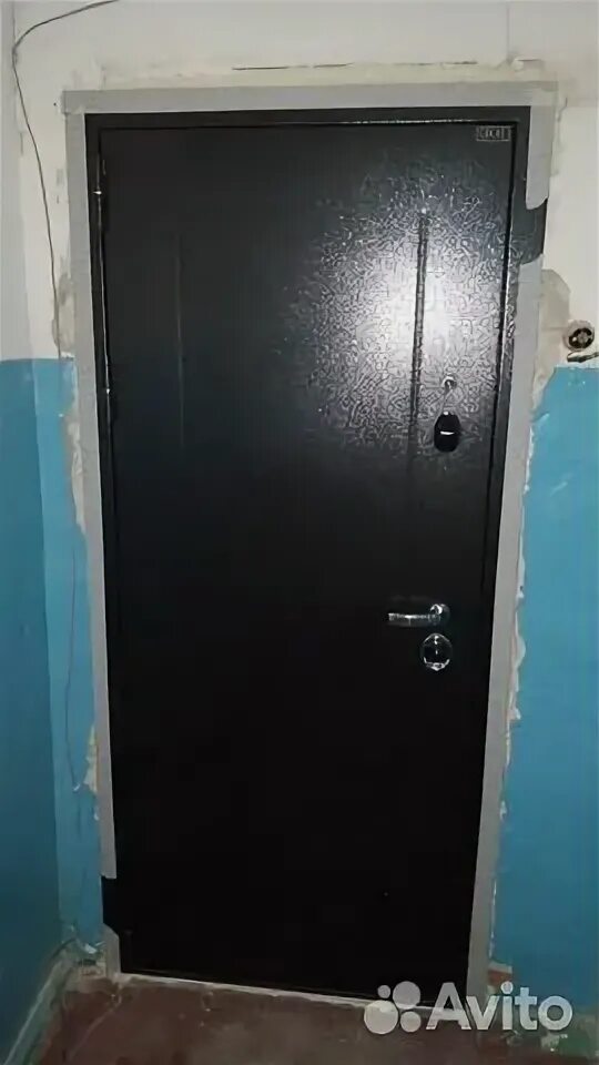 Проем для металлической двери. Дверь уличная металлическая. Дверь входная уличная. Двери гардиан нижний тагил. Дверь входная орех torex.