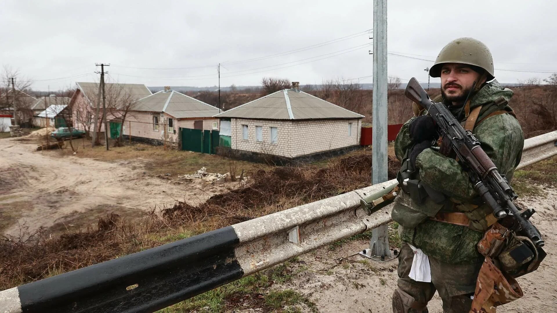 Спецоперация украина днр новости. Военные на Донбассе. Штаб территориальной обороны. Военные спецоперации на Украине. Территориальная оборона ДНР.