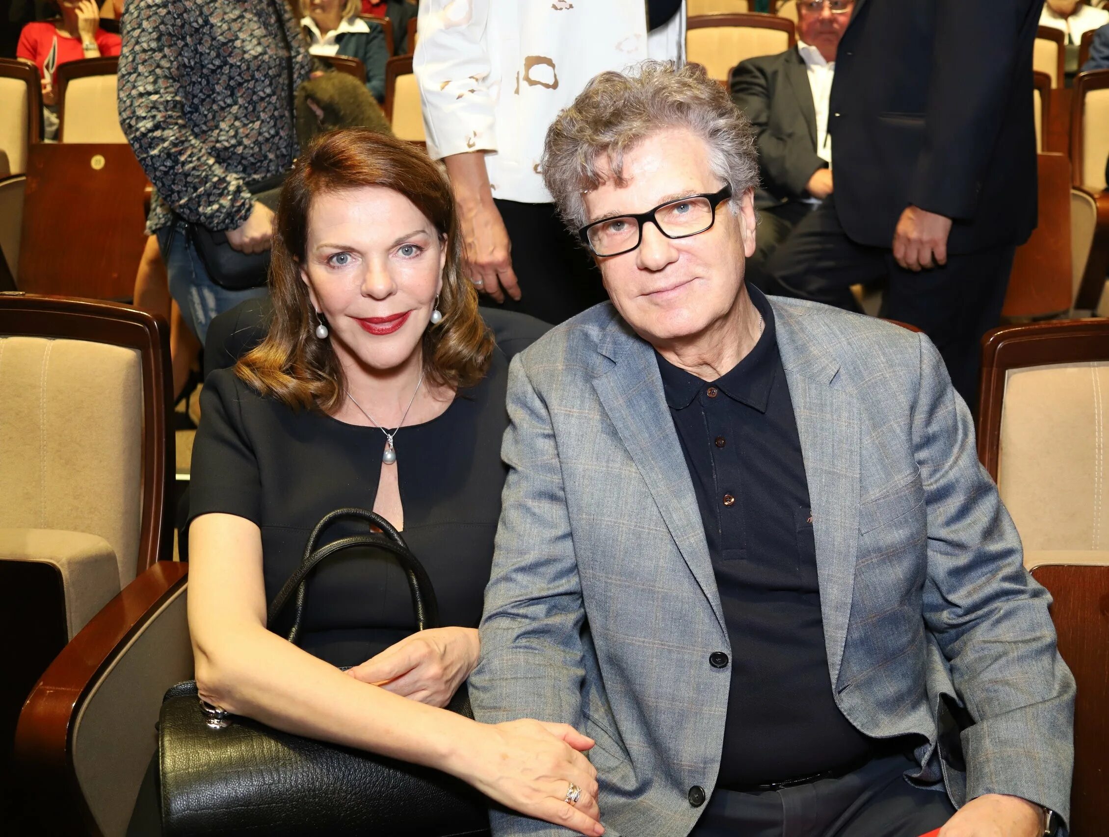 костолевский игорь жена. костолевский биография жена дети. игорь костолевский жена елена романова. костолевский биография жена дети. консуэло де хэвиленд и игорь костолевский.