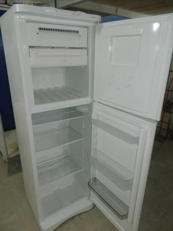 Ariston rmba. Холодильник Hotpoint Ariston rmba2200.l.019. Hotpoint RMBA 1200. Rmba1200lv022. Hotpoint RMBA 2200.L.