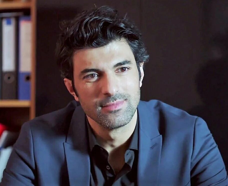 Автобиография турецкого актера. Бугра гюльсой актёры турции. Сечки́н оздеми́р. Чагатай улусой. Сечкин.