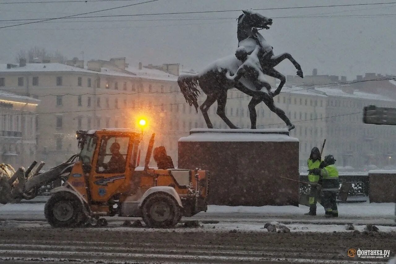 снегопад в санкт-петербурге. снегопад в петербурге. первый снег в питере 2022. в санкт-петербурге выпал снег. дождь со снегом в петербурге.