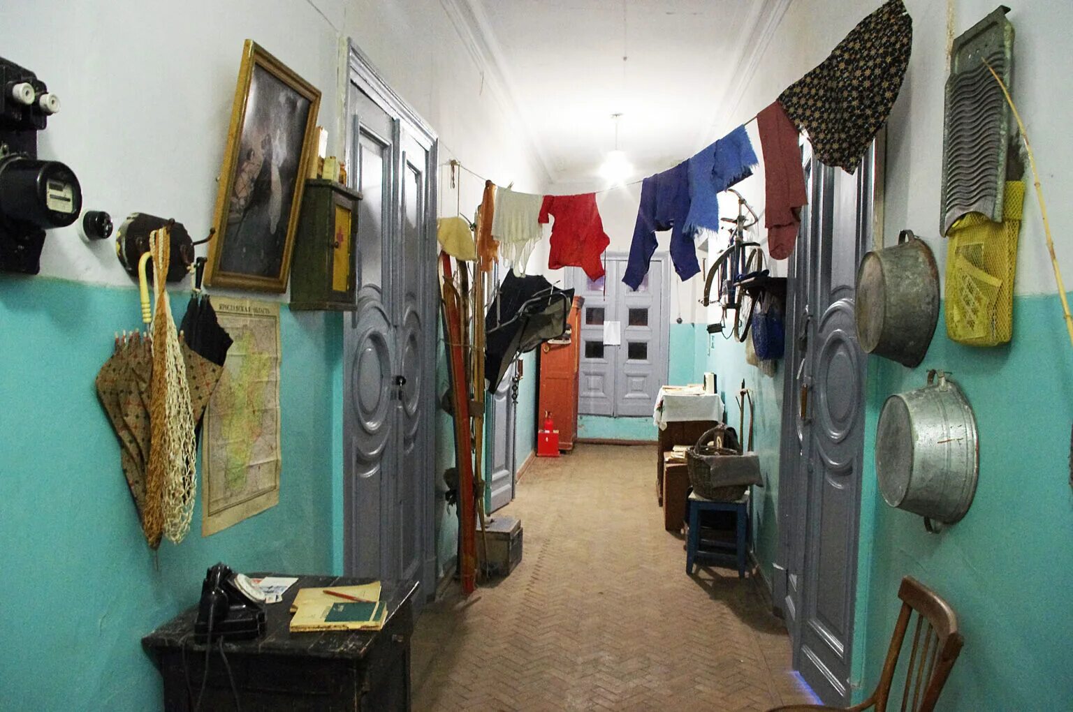 Вещи в общем коридоре