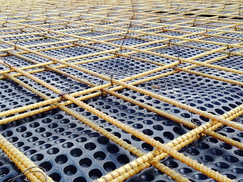 Для армирования используются