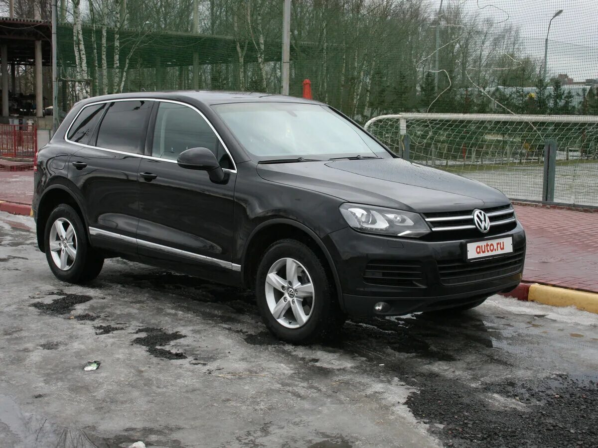 Купить туарега дизеля авито. Фольксваген Туарег 2012 черный. Volkswagen Touareg 2012 Black. Volkswagen Touareg черный 2012. VW Touareg 2014 чёрный.