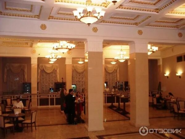 Закуски в театральном буфете. Театр российской армии буфет. Театр оперы и балета буфет. Театр оперы и балета буфет. Буфет александринского театра.