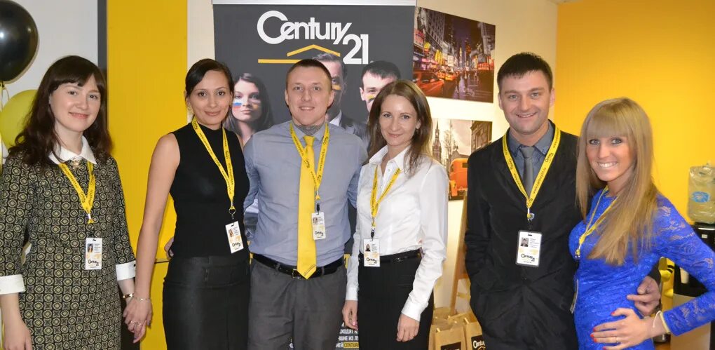 Century 21 Альфа сотрудники. Центури 21 Иркутск. Century 21 агентство недвижимости. Авторитет агентство Череповец. Century 21 отзывы