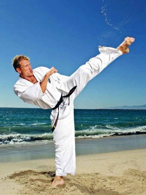 спортивные единоборства бокс. грэпплинг gi. каратэ киокушинкай дети. боевое каратэ. школа боевых искусств фильм 2008.