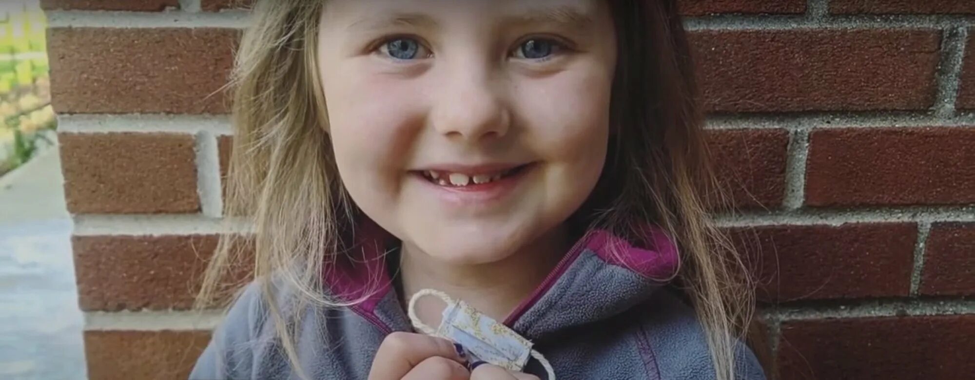 Смешные мемы из фильмов. Радостные высказывания. Если у тебя есть хоть один человек который. Люди с обманчивой внешностью. Девочка сама попросила маму сводить ее.