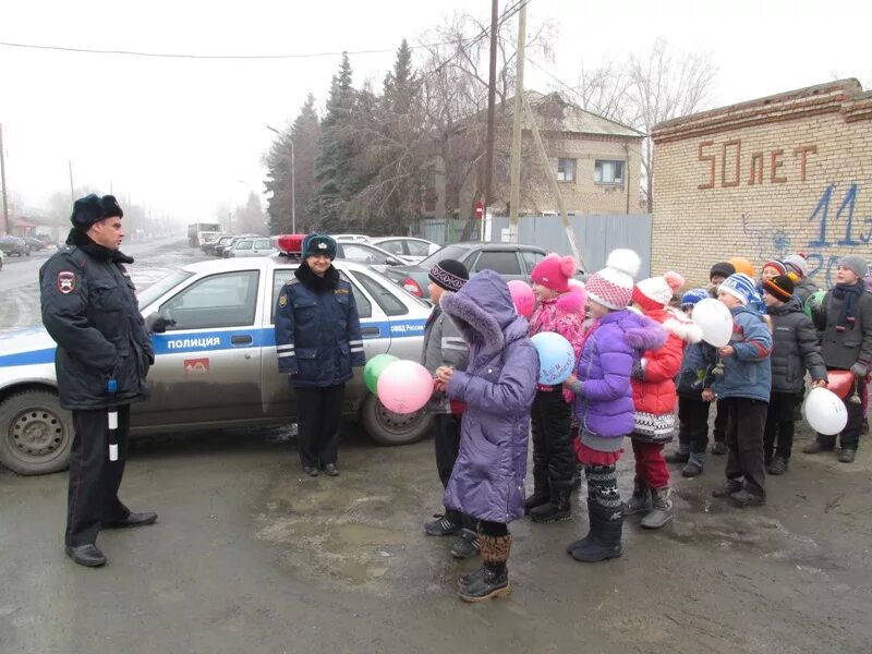 Погода октябрьское челябинской на месяц. Село Октябрьское Челябинской области. Челябинская область Октябрьский район село Октябрьское. ДНД Октябрьского района Челябинской области 2024 село Октябрьское. ГИБДД Октябрьского района Челябинской области.