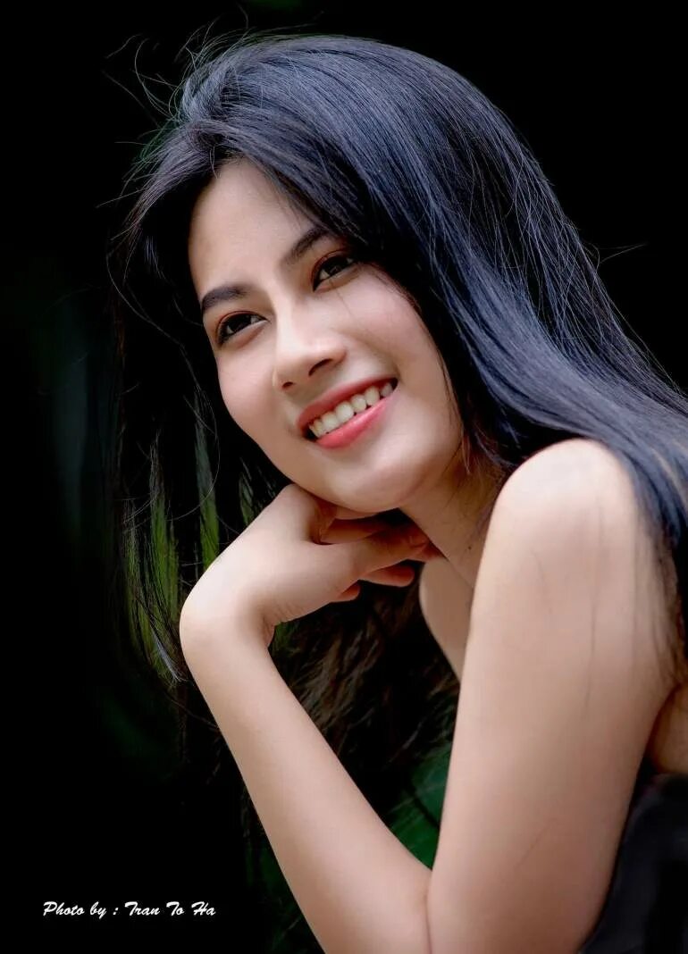 Vietnamese girl. Вьетнамки девушки. Вьетнамские красавицы. Самые красивые девушки Вьетнама. Вьетнамская внешность.