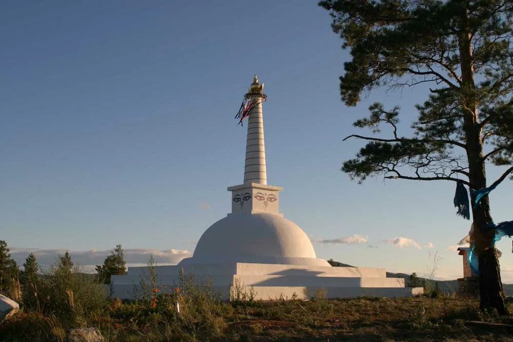 иволгинский дацан бурятия. ступа установленная в 1956 году. большой ступы в амаравати. ступа совершенной победы кунсангар. ступа установленная в 1956 году.