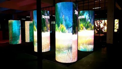 Display column