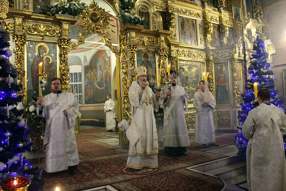 Рождественское богослужение в храме христа спасителя. Ночное бдение. Всенощная литургия рождество. Богослужение на рождество христово. Всенощная литургия рождество.