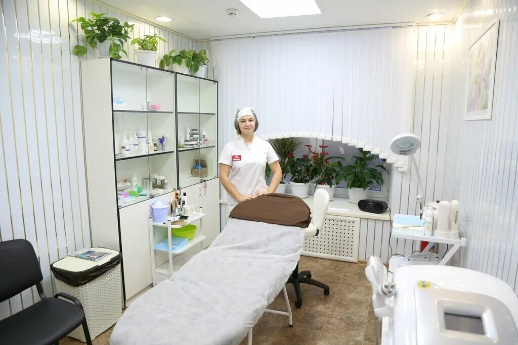 цирюльникъ, москва, профсоюзная улица. парикмахерская цирюльник рядом со мной на карте. салон красоты цирюльникъ, вологда. профсоюзная 124 цирюльник. цирюльник на ленинском проспекте.