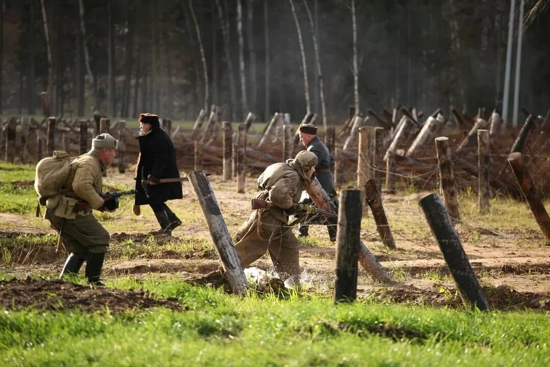 Военно-историческая реконструкция «битва в окопах». Коломна реконструкция сражения. Реконструкция в парке Патриот. Реконструкция исторических парков.