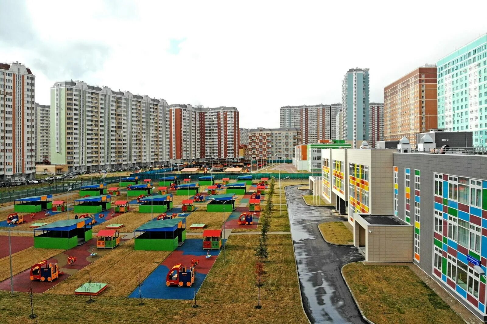 Некрасовка ювао. Некрасовка люберцы. район некрасовка в москве. некрасовка люберцы ул вертолетчиков. некрасовка квартал 14 детский сад.