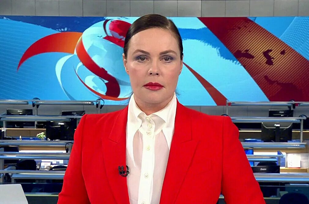 Андреева первый канал 2022. Ведущая года 2015