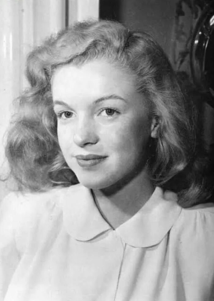 MARILYN MONROE SITE Young marilyn monroe, Marilyn, Norma jean