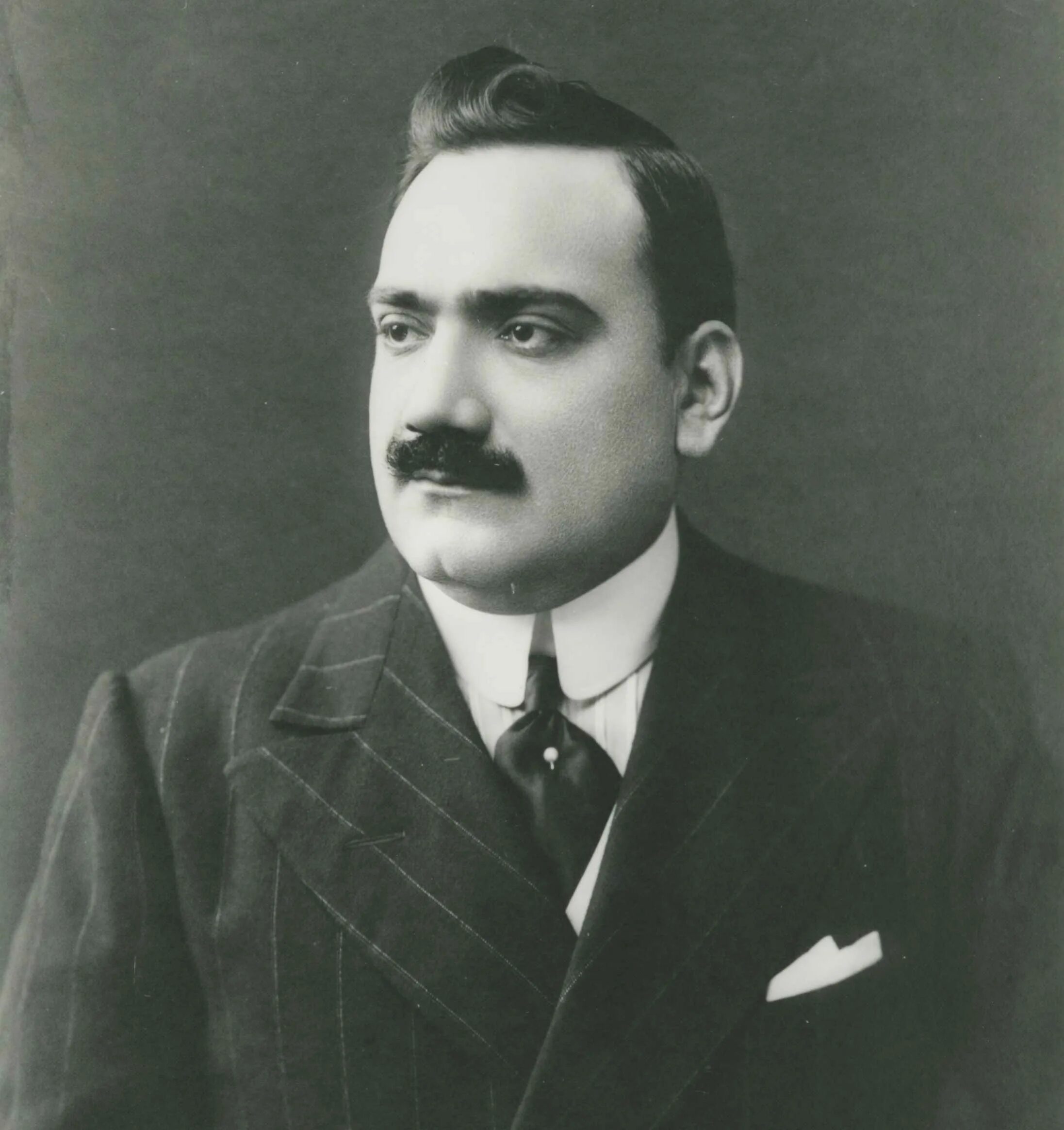 Карузо биография. Энрико карузо. enrico caruso энрико карузо. энрико карузо фото. портрет энрико карузо.