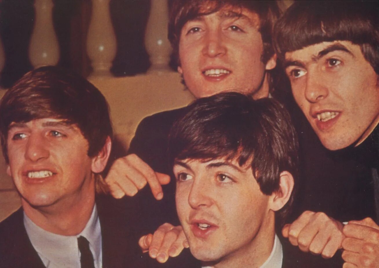 Битлз элвис. Битлз. маккартни 1964 года. битлз спб. peter jackson and paul mccartney photos.