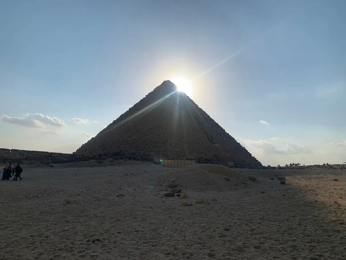 Тру пирамида. Пирамида Менкаура. Пирамиды Гизы (Каир). Пирамида Сенусерта 1. Пирамиды спутники Менкаура.