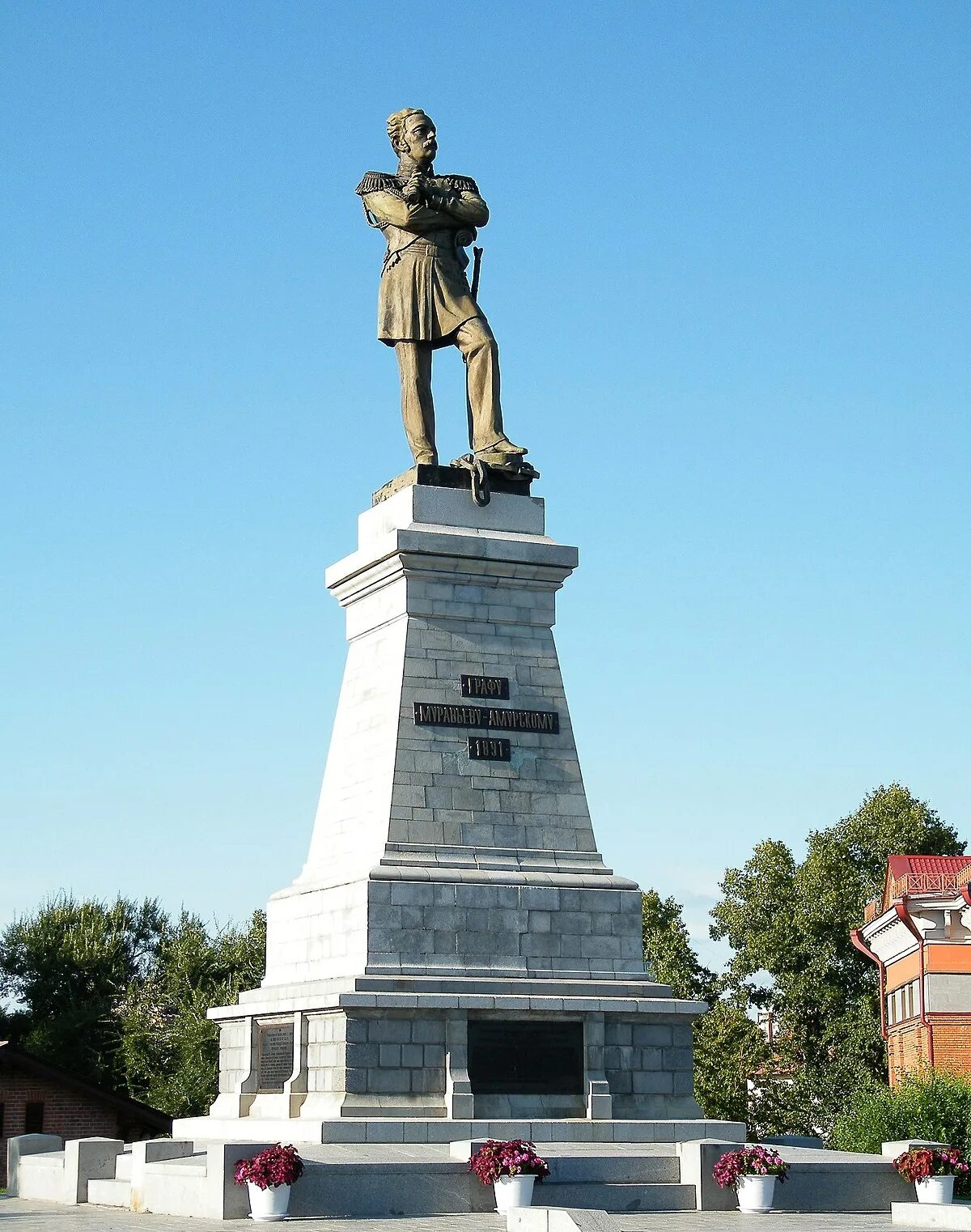 Памятник николаю николаевичу муравьеву-амурскому. Н. Муравьев амурский хабаровск памятник. Памятник муравьеву амурскому опекушин. Памятник николаю николаевичу муравьеву-амурскому.