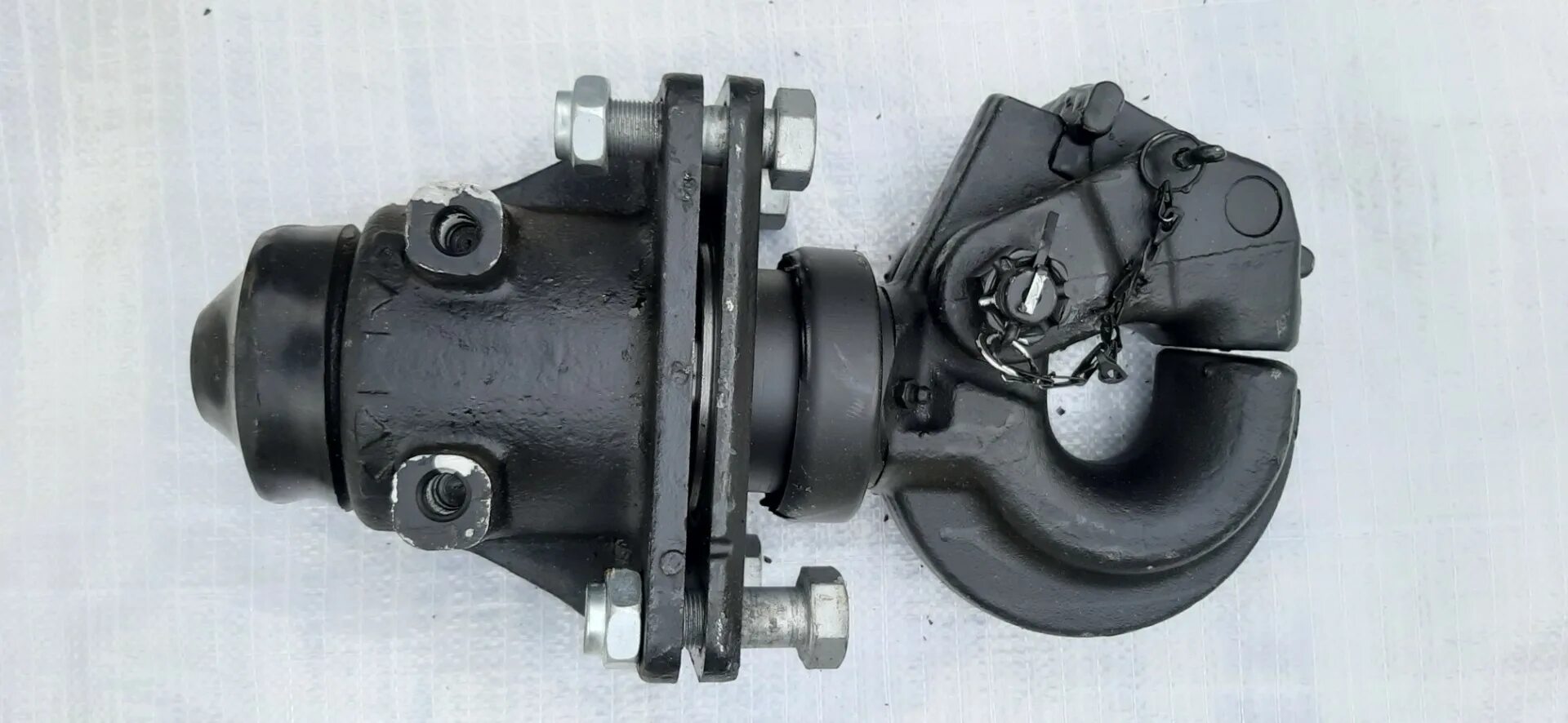 Крюк фаркопа камаз 4310. Фаркоп 65115-2707210. Фаркоп камаз 10т. Фаркоп камаз 10т. Фаркоп камаз 10тн.