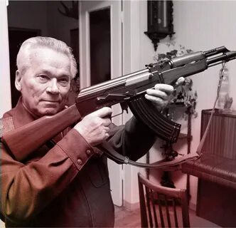 Автомат ему выдали маленький
