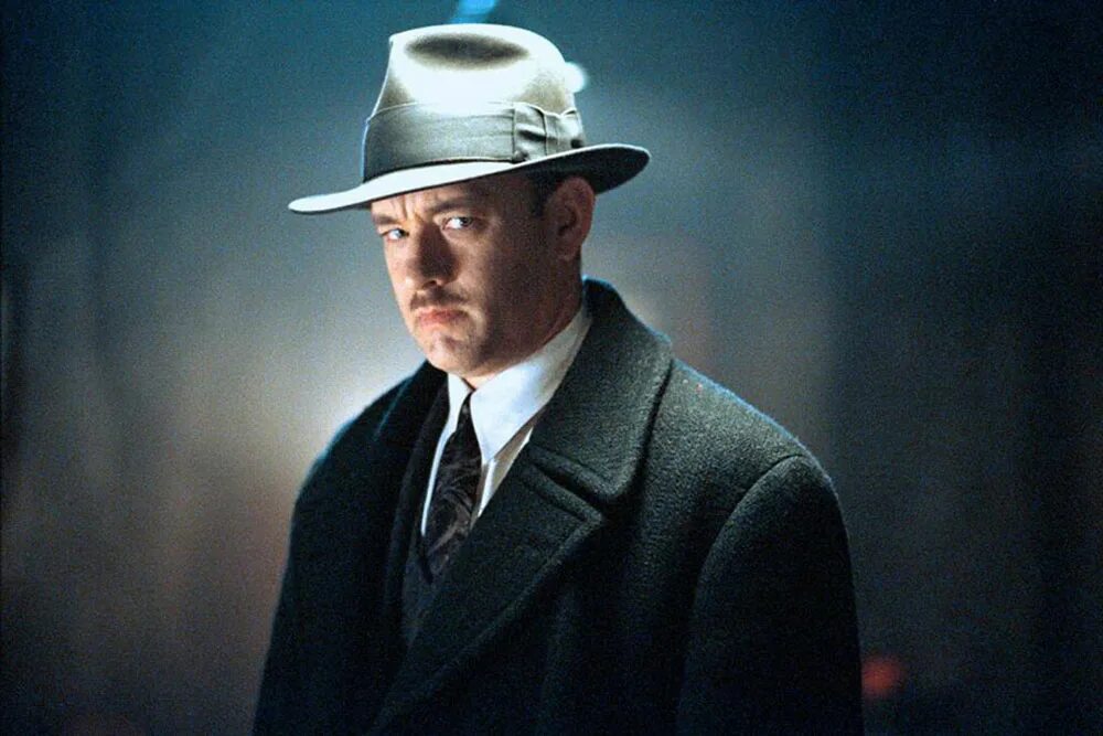 Road to perdition. Проклятый путь 2002 джуд лоу. Проклятый путь фильм 2002 постер. Проклятый путь фильм dc. Постер к фильму проклятый путь.