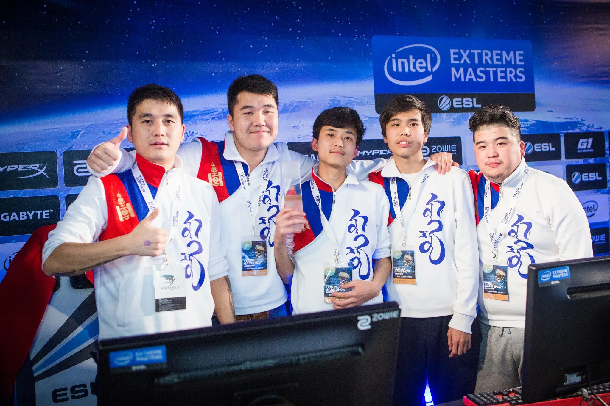 Furia mongolz. Киберспорт. the mongolz. mongolz cs. the mongolz по cs:go.
