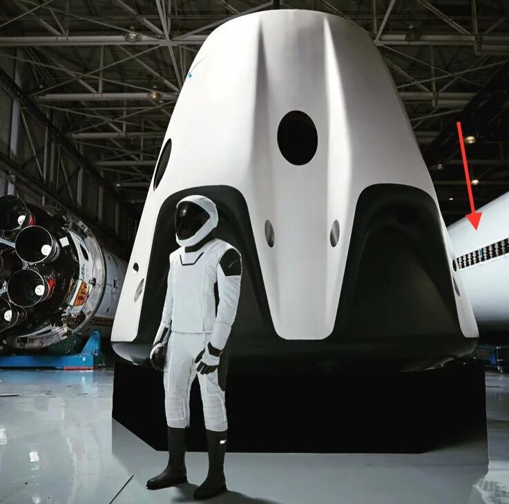 Polaris down spacex. Илон маск crew dragon. илон маск спейс икс. крю драгон скафандры. spacex crew dragon скафандр.
