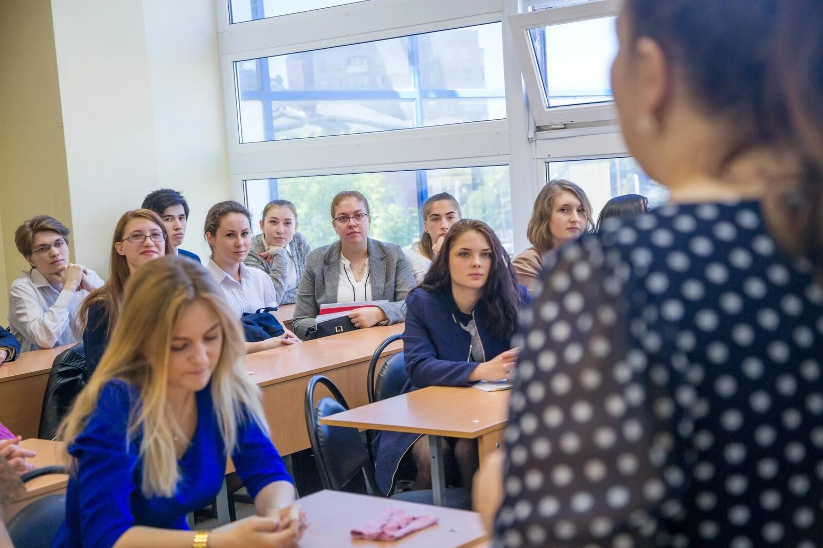 Колледж знание сайт. Колледж банковского дела. Колледж знание Лесосибирск. Колледж знание Подольск. Колледж знание Лесосибирск учителя.