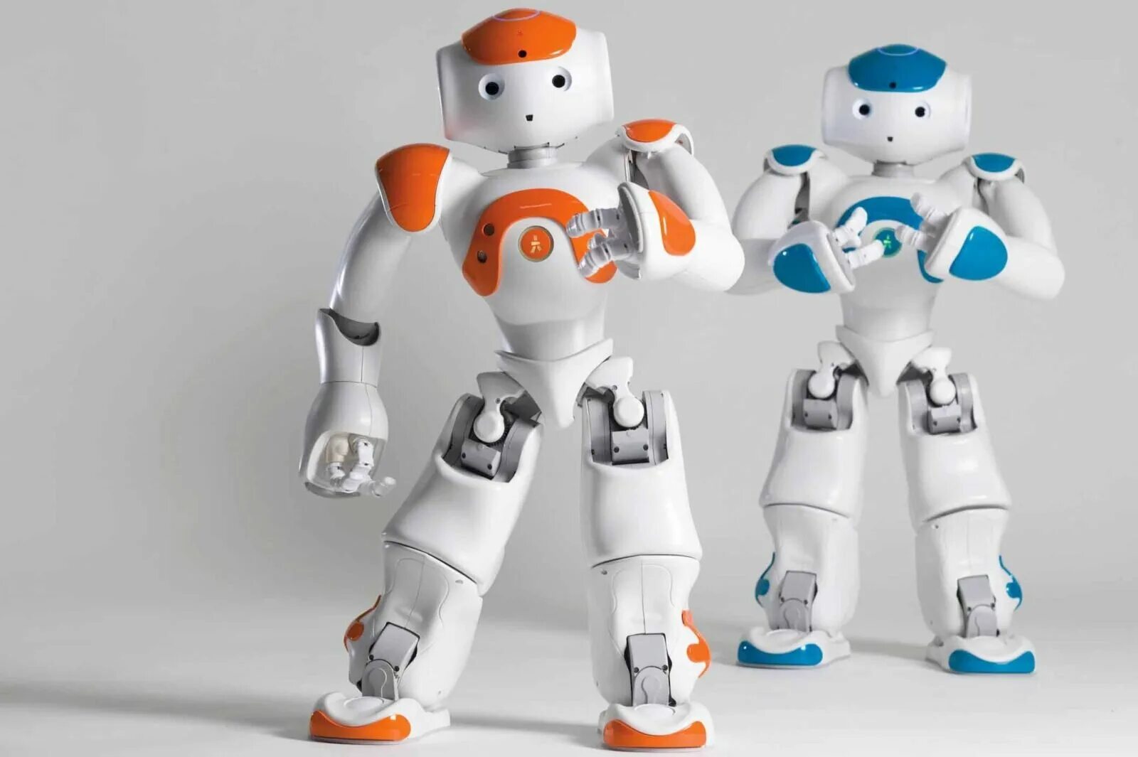 Малышам про роботов. Nao h25 Evolution v5. Робот НАО h25 Evolution. Робо. Разные роботы.