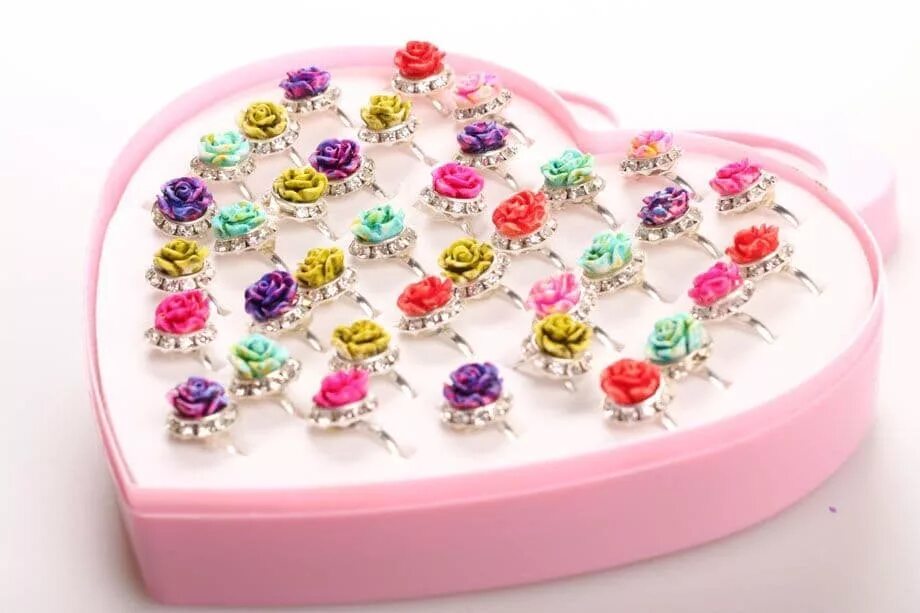 Кольцо пластиковое детское. Детские кольца для девочек. Включи девочки колечки. Кольца для девочек 10 лет. Модные кольца.